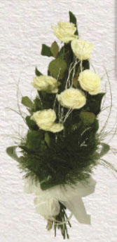 RAMO FUNERARIO ROSAS. CON CINTA E INSCRIPCION