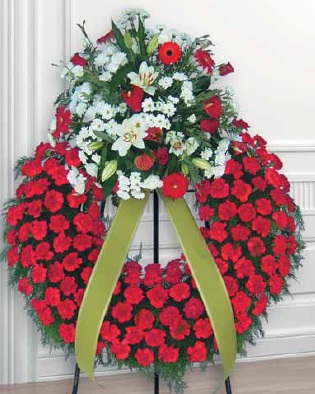 CORONA FUNERARIA. Incluye cinta e inscripción.